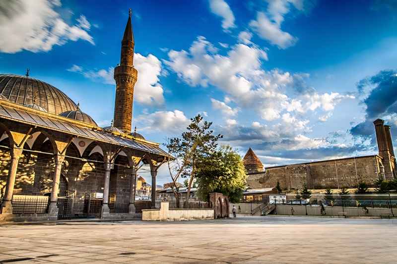 Erzurum Taksi ile Palandöken'den Kültürel Turlar