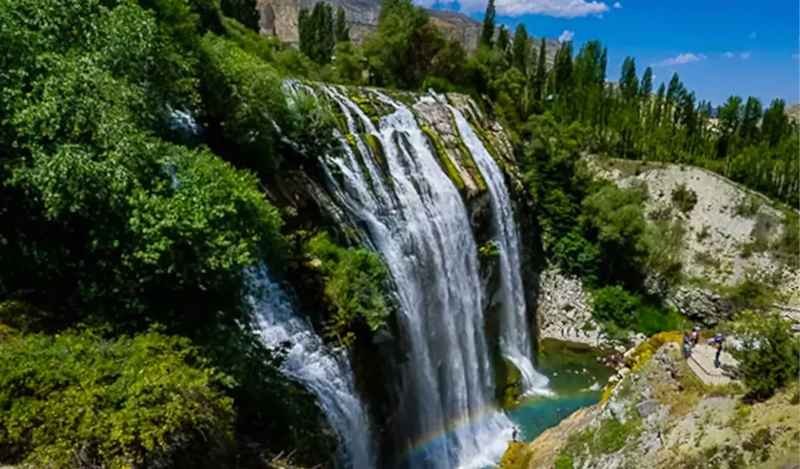 Tortum Şelalesi ve Gölü'ne Erzurum'dan Taksiyle Günübirlik Gezi Planı