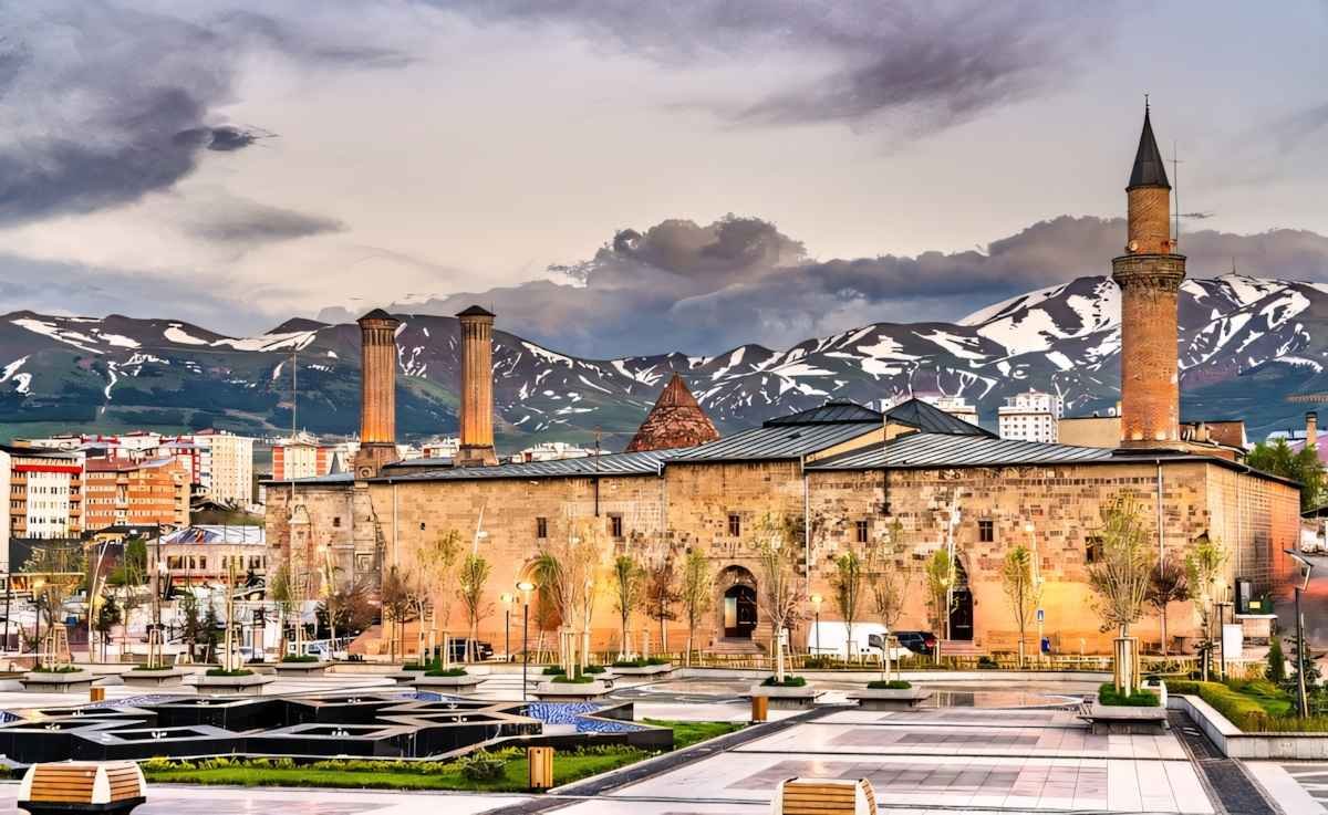 Erzurum Festivalleri ve Etkinlikleri: Taksiyle Kolay Ulaşım Rehberi